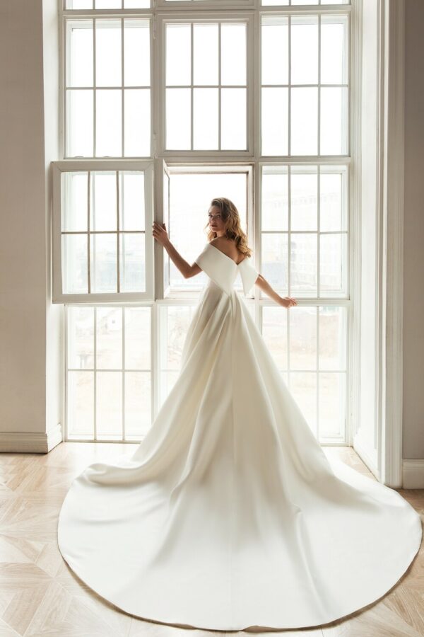 Brautkleid von Eva Lendel - Dana